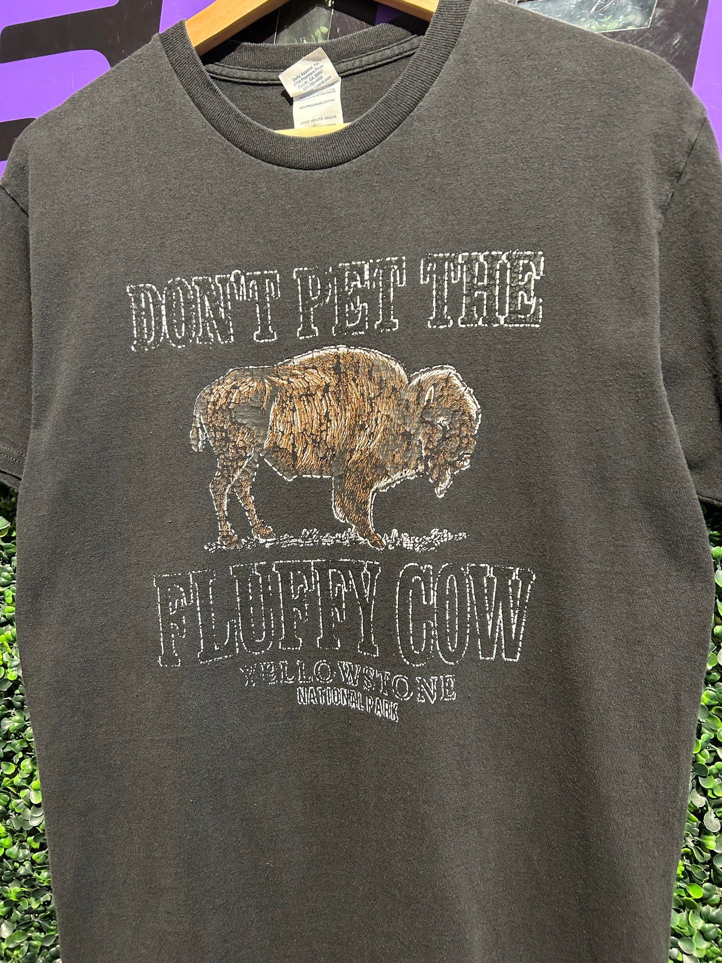 00s Don’t Pet The Fluffy Cow Buffalo T-Shirt. Size Medium