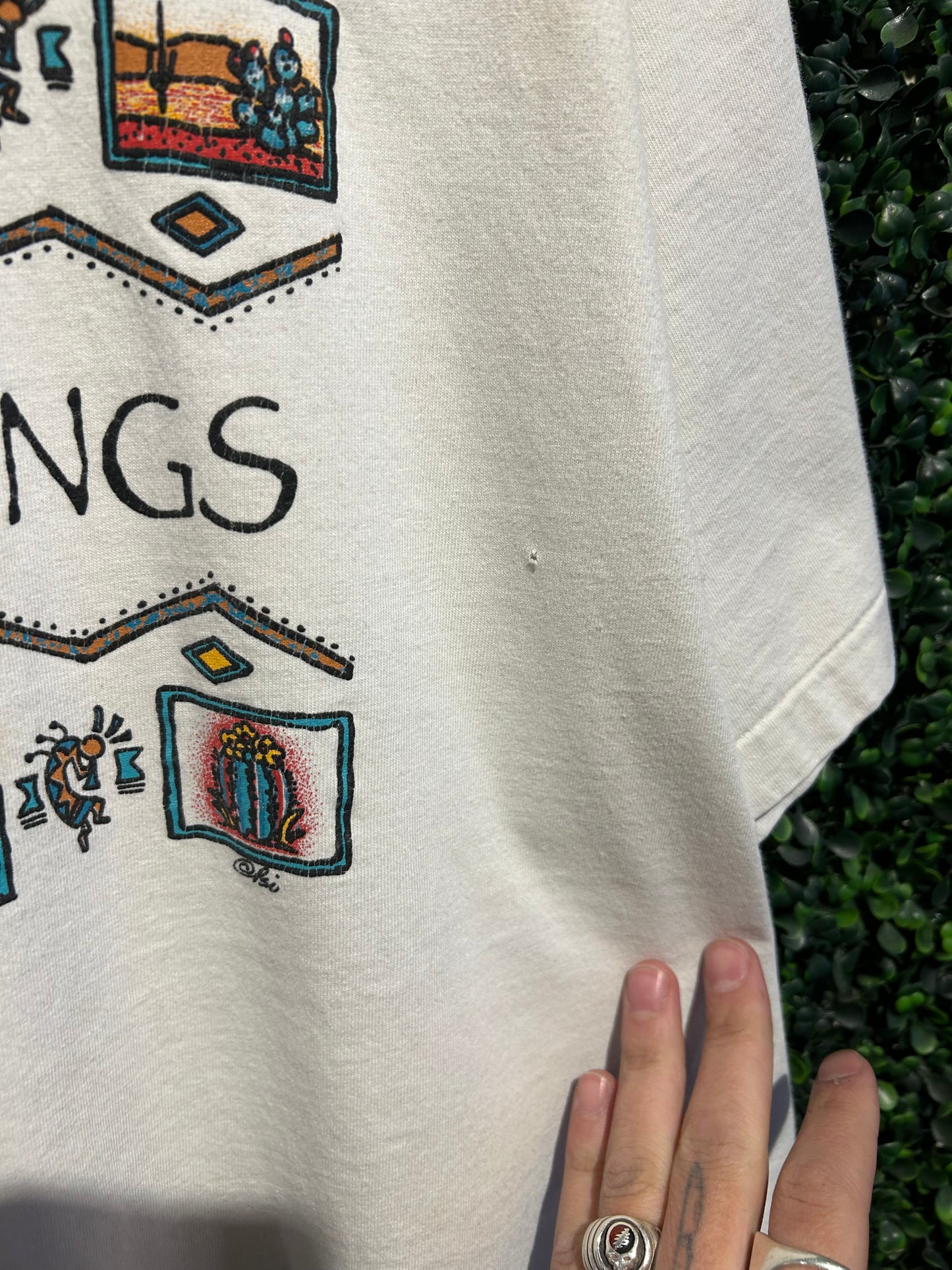 90s Desert Springs T-Shirt. Size L/XL