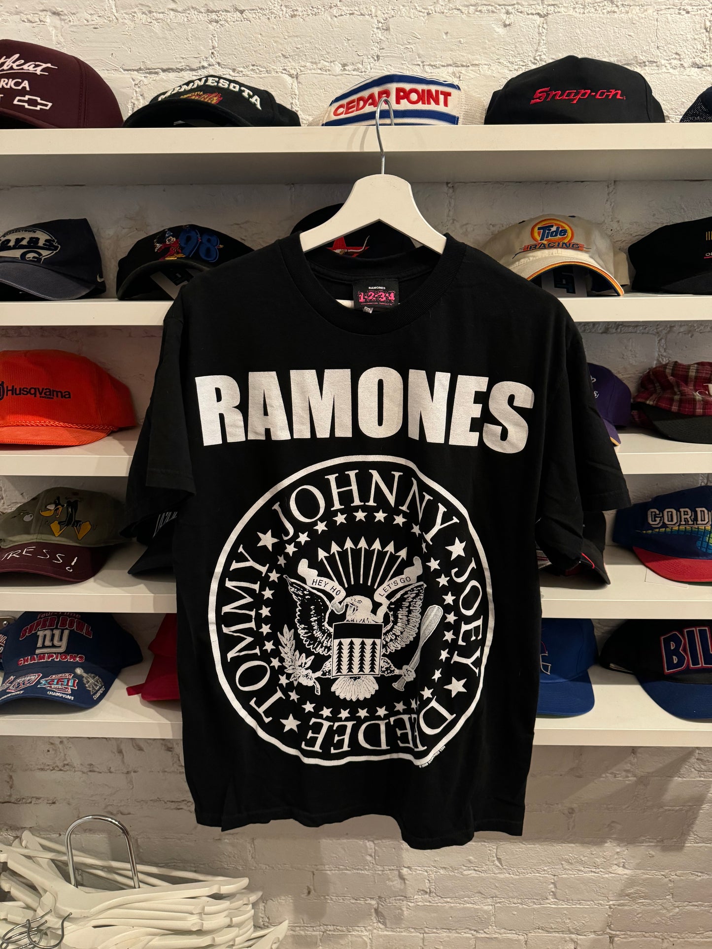 2008 The Ramones T-Shirt Size L