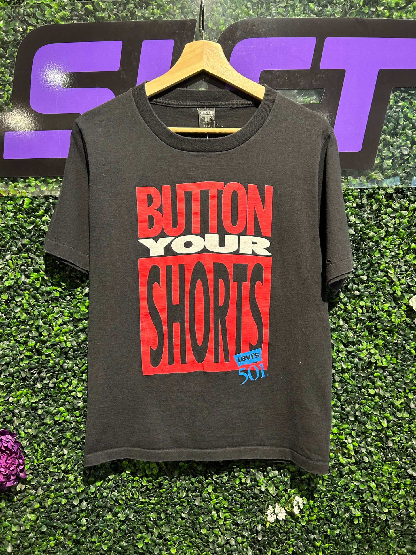 80s Levi’s 501 Button Your Shorts T-Shirt. Size S/M