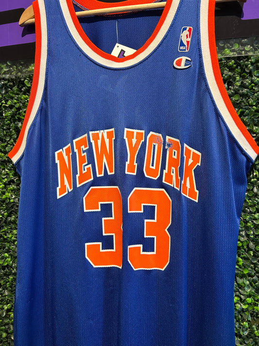 90s New York Knicks #33 Patrick Ewing Champion Jersey. Size L/XL