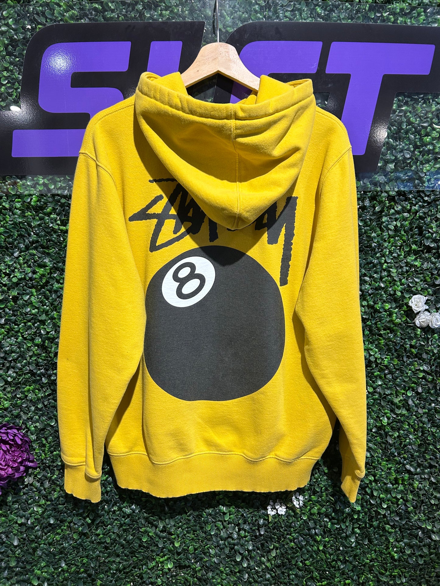 00s Stussy 8Ball Hoodie. Size S/M
