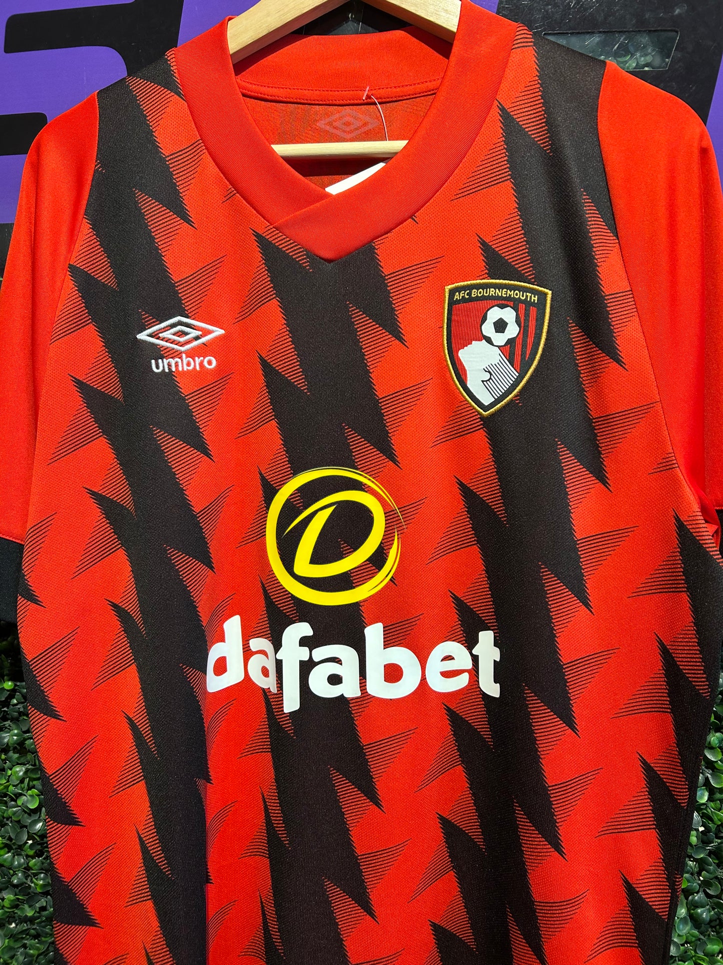 00s FC Bournemouth Umbro Jersey. Size Large