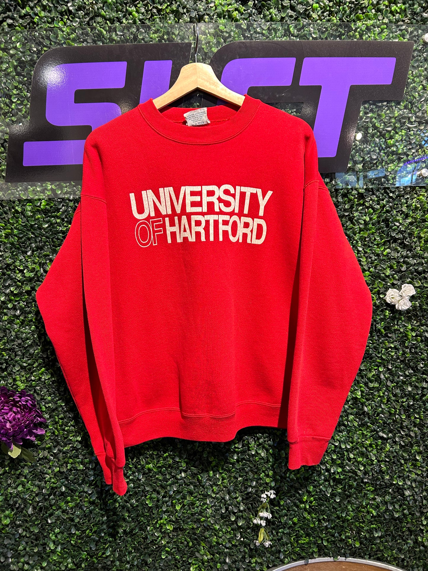 80s University of Hartford Crewneck. Size M/L